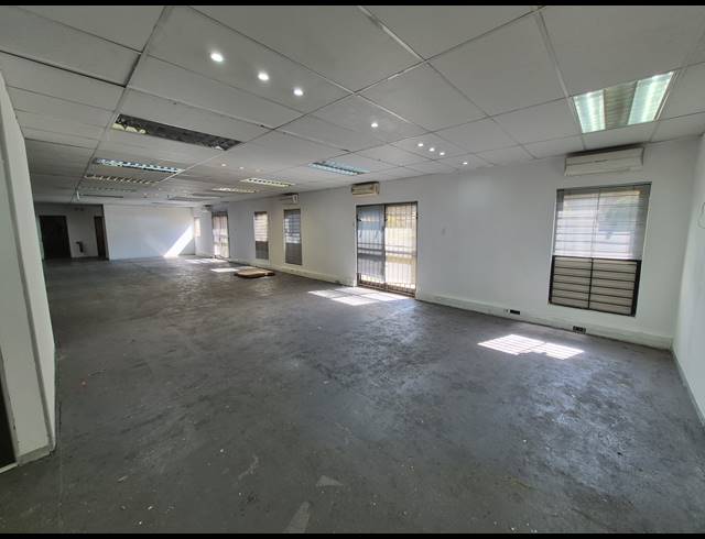 380M² OFFICE TO LET IN WOODMEAD